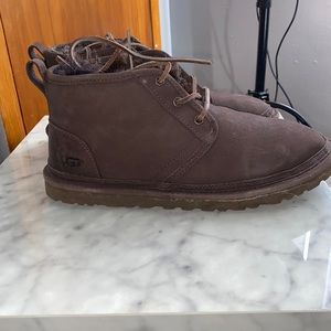 Men’s brown neumel ugg boots.